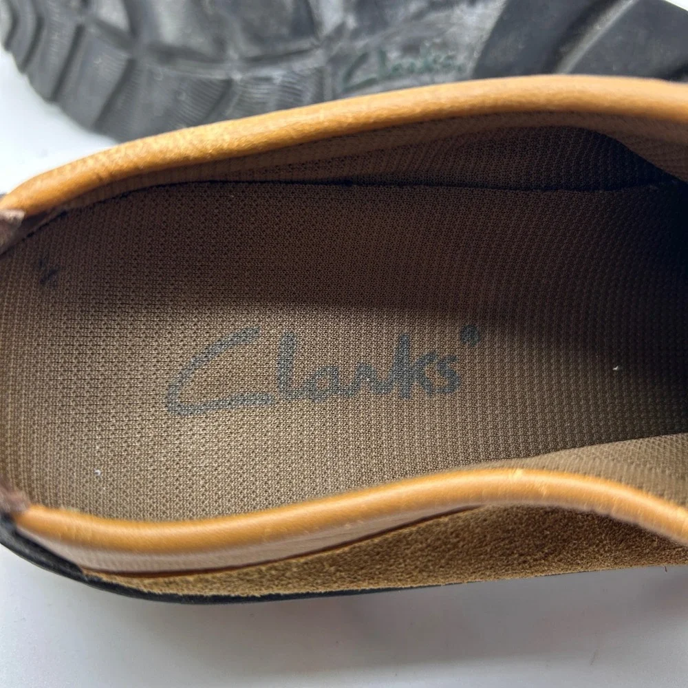 Clarks Mens 8 M Brown Suede Leather Slip On Loafers Casual Walking Shoes